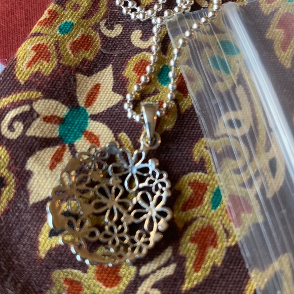 SOLD⛔️Authentic NOVICA STERLING SILVER Crystals flower pendant and necklace - Picture 7 of 7
